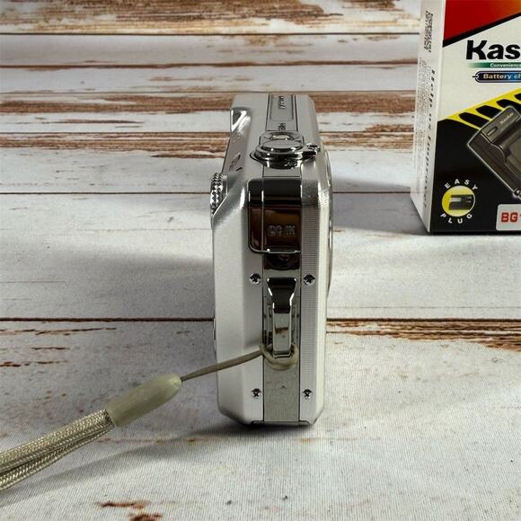 Sony Cyber-shot 8.1 MP DSC-W100 Digital Camera Silver 3x Zoom Compact parts - Picture 3 of 8